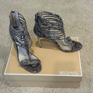 Mi heal Kors Molly Sandel